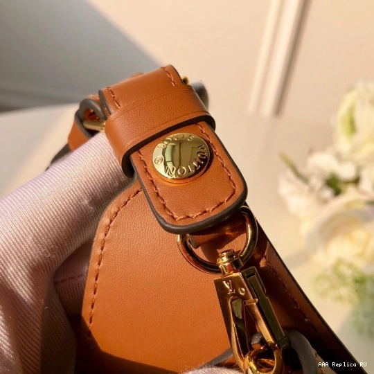 Aaa replica ru Spring Louis Show） Vuitton Bag（2019 Belt 0711